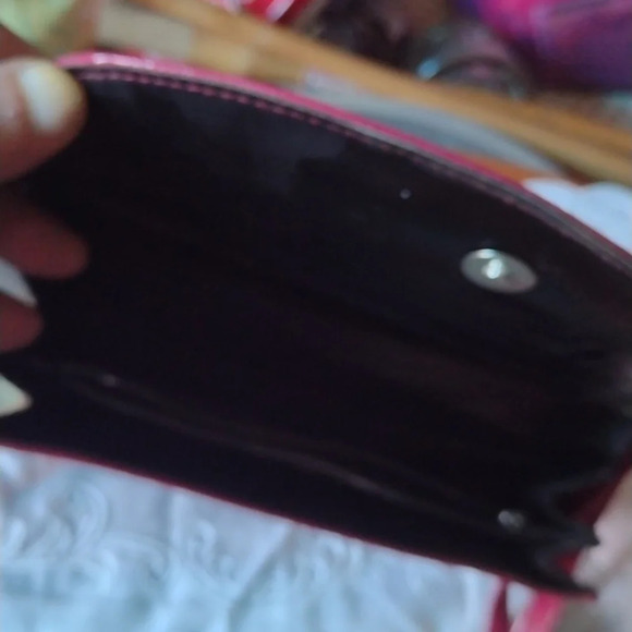 2 for $20😉Ladies Purse - Picture 4 of 4